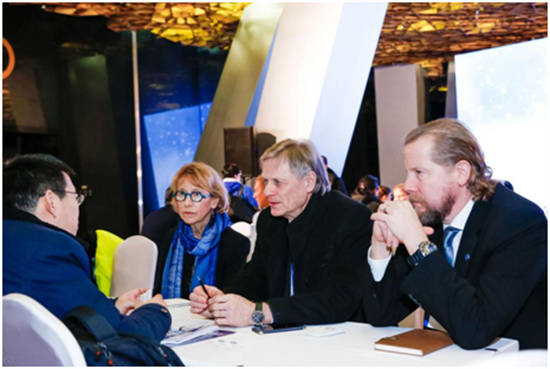 jiang jingen, executive vice president of es, exchanges and cooperates with representatives of finnish companies