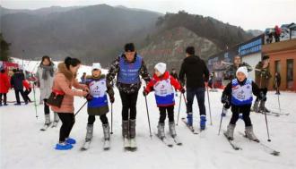 以“冰雪 ”形成融合发展之势