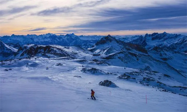 滑雪场建设成本