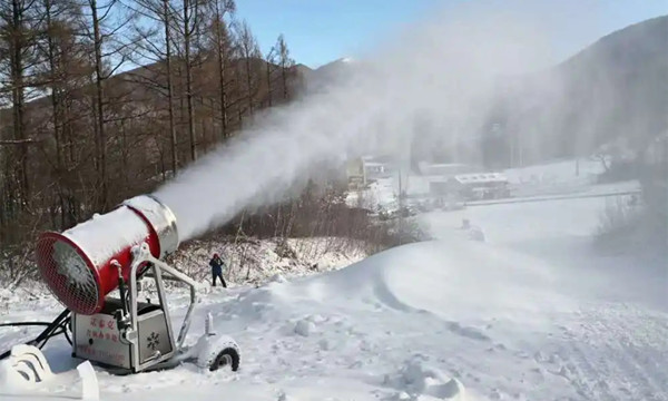 人工造雪机